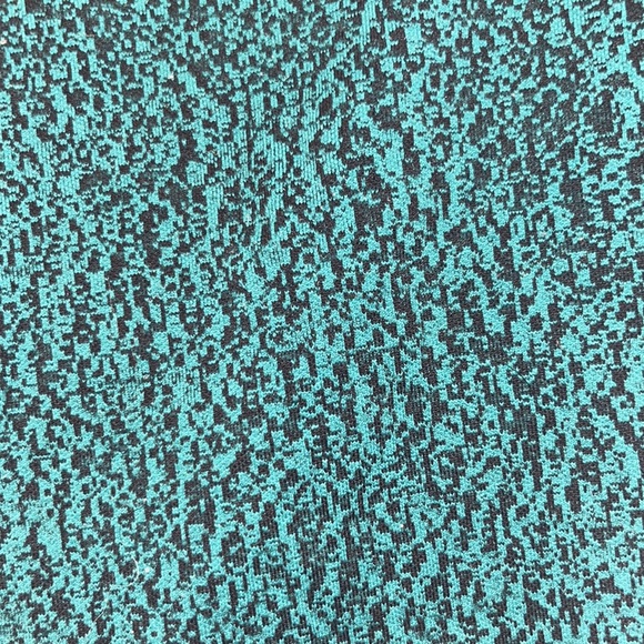 Lululemon 7/8 green and mesh leggings size 6 - Picture 4 of 15